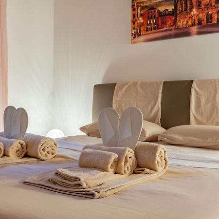 -Near Arena & Giuletta- Pet Friendly Mazzini Palace Verona Dış mekan fotoğraf