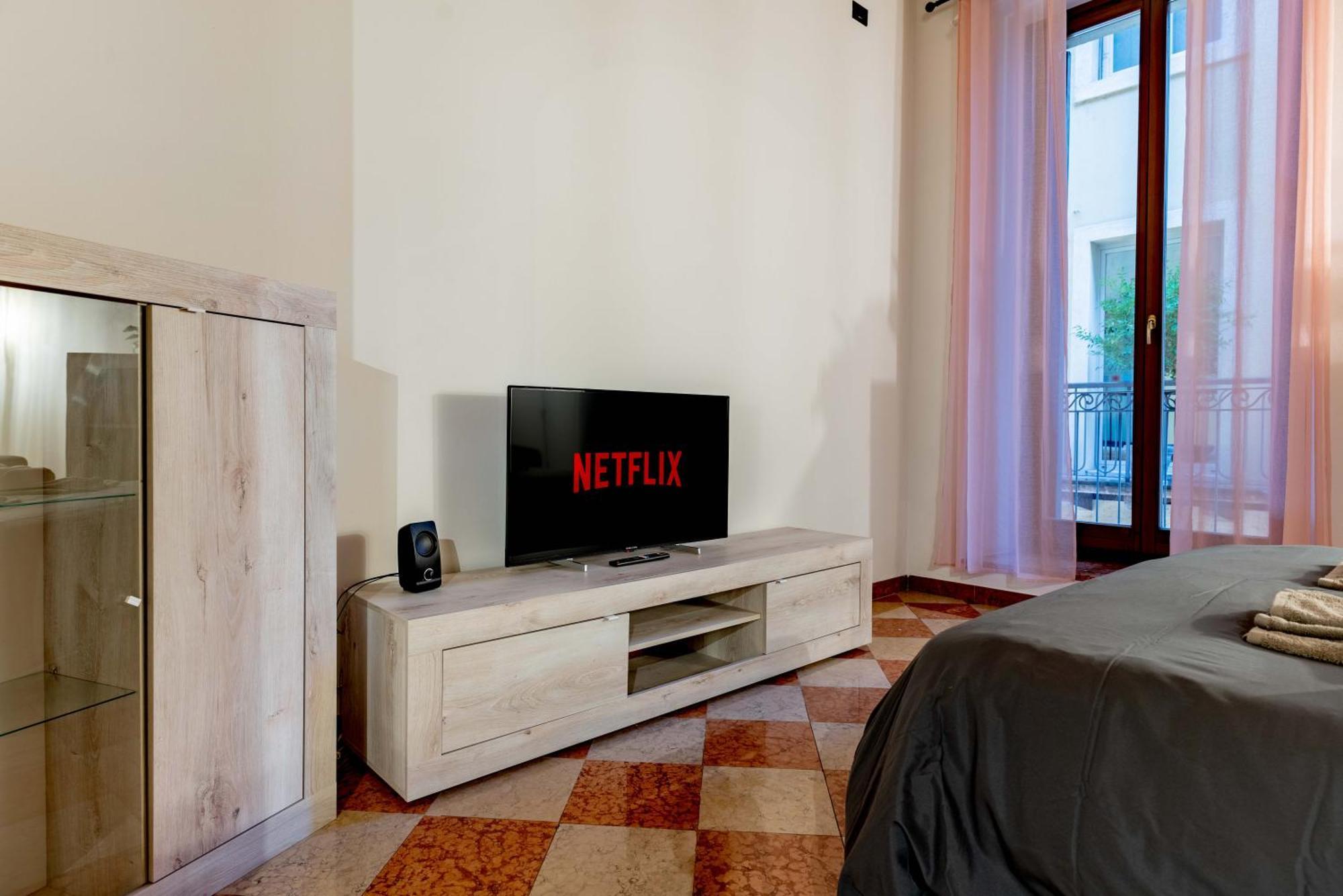 -Near Arena & Giuletta- Pet Friendly Mazzini Palace Verona Dış mekan fotoğraf