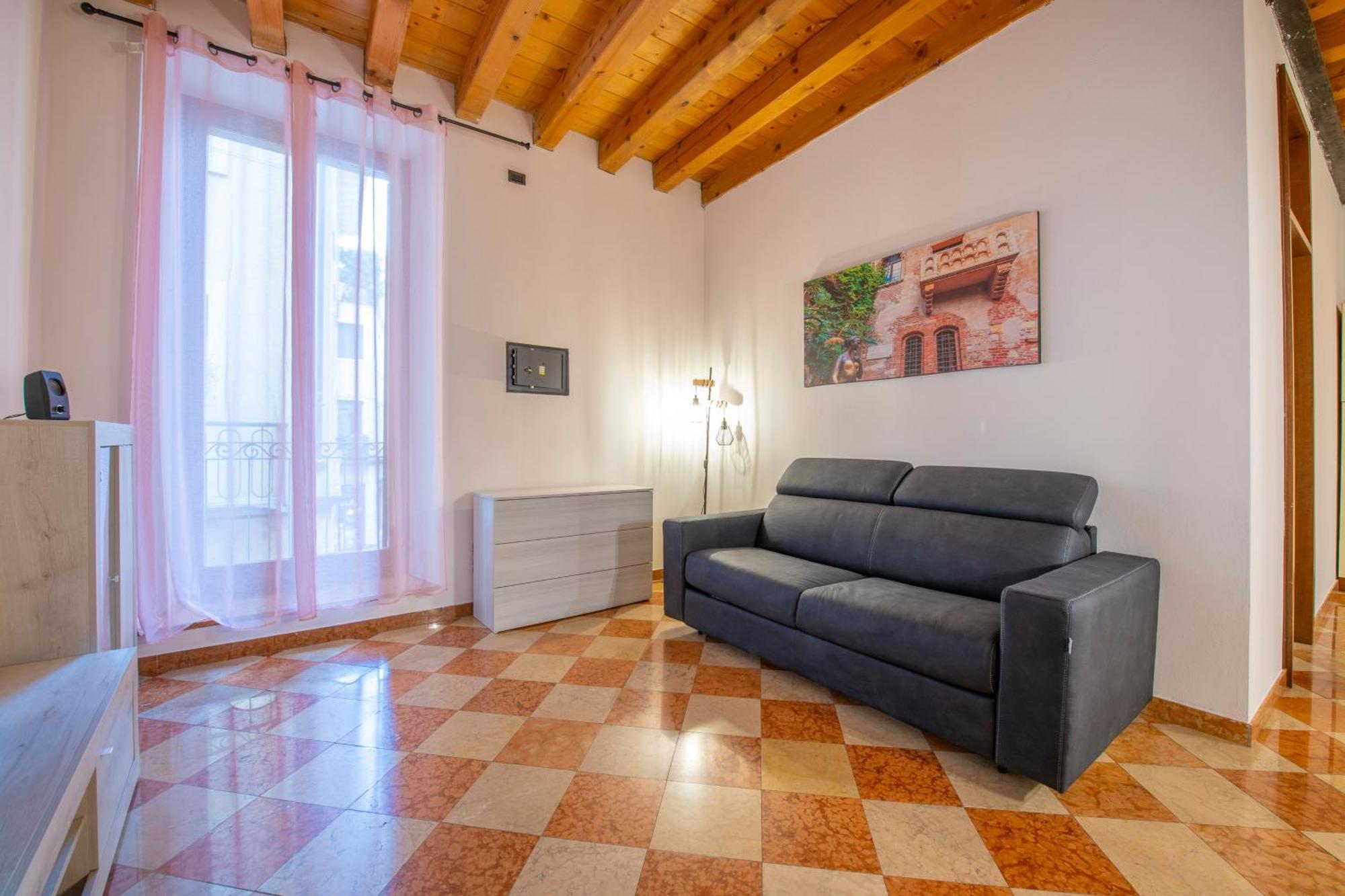 -Near Arena & Giuletta- Pet Friendly Mazzini Palace Verona Dış mekan fotoğraf